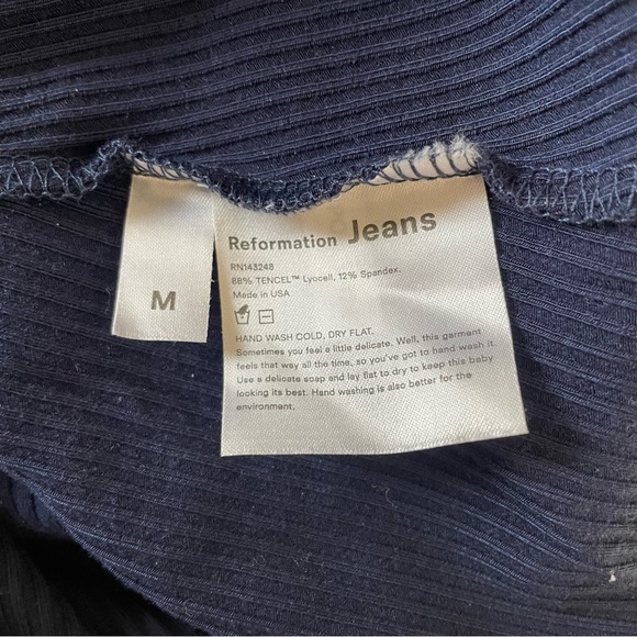 Reformation Linah Dress in Navy Size Medium - Picture 11 of 11